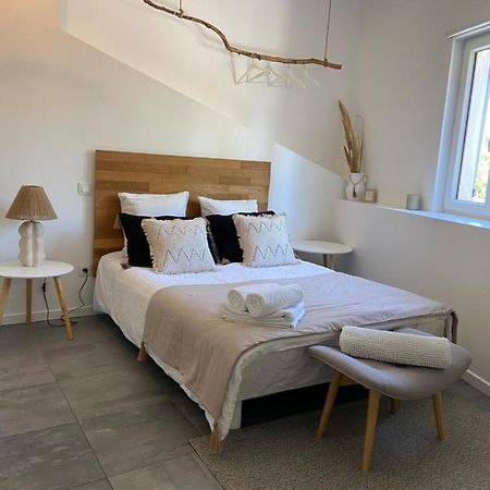 Mas Lafleur Bed & Breakfast ชาโตเรอนาร์ ภายนอก รูปภาพ
