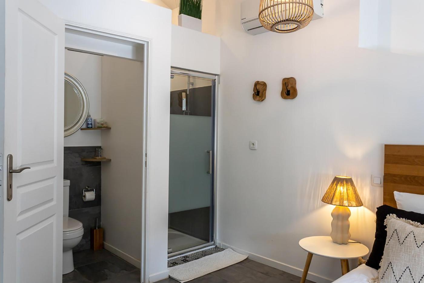 Mas Lafleur Bed & Breakfast ชาโตเรอนาร์ ภายนอก รูปภาพ