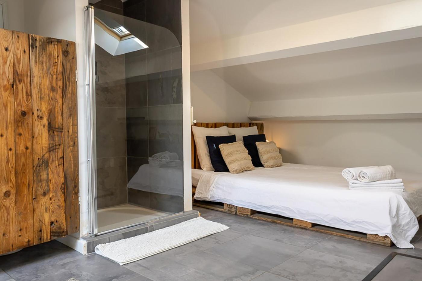 Mas Lafleur Bed & Breakfast ชาโตเรอนาร์ ภายนอก รูปภาพ